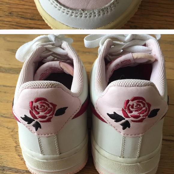 Nike Air Force 1 GS Low Valentine’s Day Ltd. Ed. - Picture 3 of 3